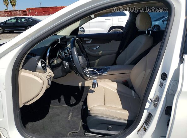 55SWF8DB8KU296892 2019 MERCEDES-BENZ C White წინა სალონის ხედი