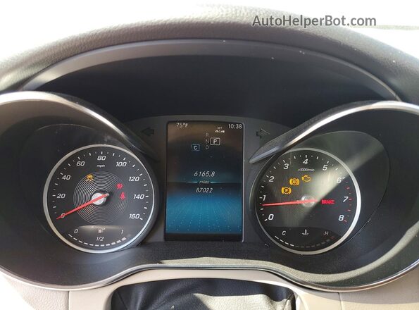 55SWF8DB8KU296892 2019 MERCEDES-BENZ C White ხელსაწყოთა პანელის ხედი