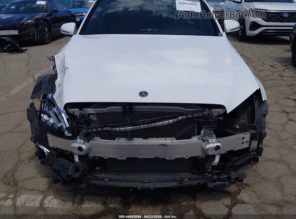 55SWF8DB8KU316316 2019 MERCEDES-BENZ C-CLASS White Widok z przodu