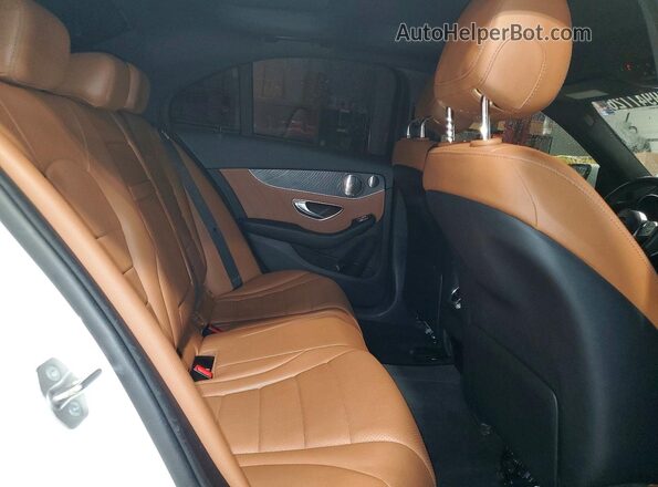 55SWF8EB0KU322285 2019 MERCEDES-BENZ C White Widok tylnych siedzeń