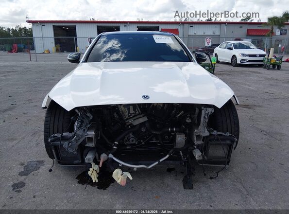 55SWF8HB2JU255585 2018 MERCEDES-BENZ AMG C 63 White Widok wnętrza z tyłu