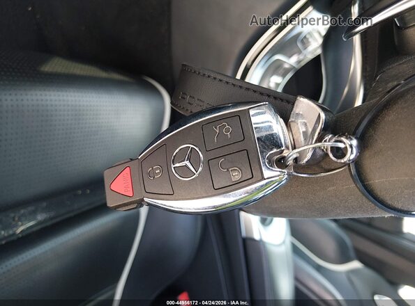 55SWF8HB2JU255585 2018 MERCEDES-BENZ AMG C 63 White Widok deski rozdzielczej