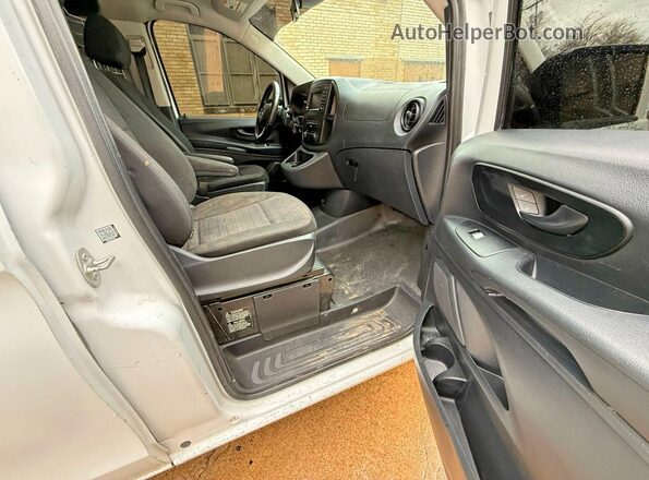 WD3PG2EA5H3338702 2017 MERCEDES-BENZ METRIS White Vista trasera