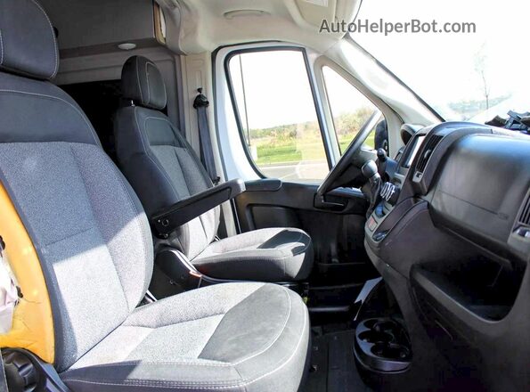 3C6TRVDG1LE124384 2020 RAM PROMASTER Белый Вид сзади
