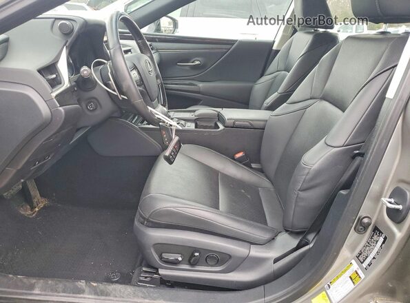 58ADZ1B18LU055140 2020 LEXUS ES Серый Вид салона спереди