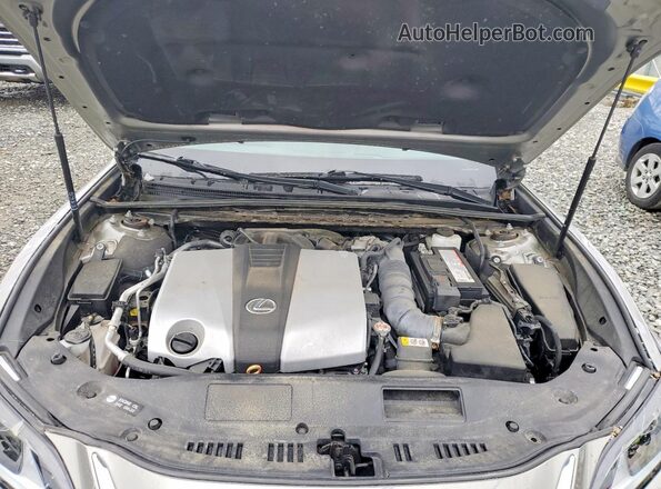 58ADZ1B18LU055140 2020 LEXUS ES Серый Вид задней части салона