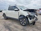 2017 Honda Ridgeline Rtl White vin: 5FPYK3F62HB015517