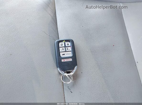 5FNRL5H69HB014156 2017 HONDA ODYSSEY Синий Вид панели приборов