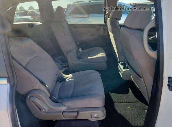 5FNRL6H23KB049236 2019 HONDA ODYSSEY Белый Вид задней части салона