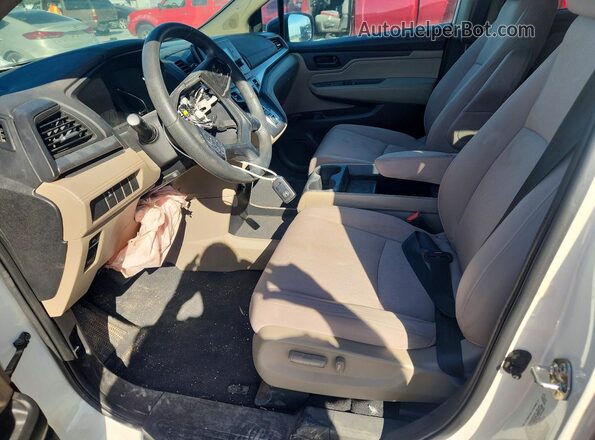 5FNRL6H23KB049236 2019 HONDA ODYSSEY Белый Вид салона спереди