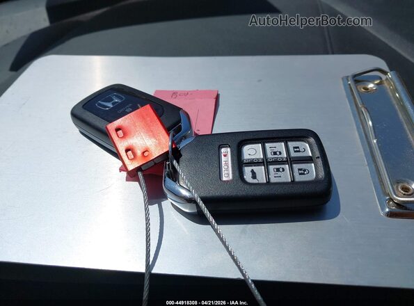 5FNRL6H65PB068235 2023 HONDA ODYSSEY Темно-бордовый Вид панели приборов