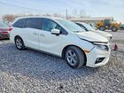 2018 Honda Odyssey Exl White vin: 5FNRL6H74JB100995