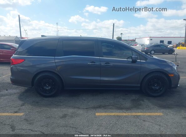 5FNRL6H74NB032994 2022 HONDA ODYSSEY Gray Rear interior view