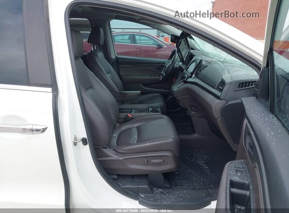5FNRL6H75JB020489 2018 HONDA ODYSSEY White წინა სალონის ხედი