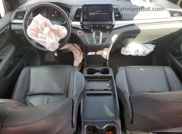 5FNRL6H75PB043974 2023 HONDA ODYSSEY Red Dashboard view