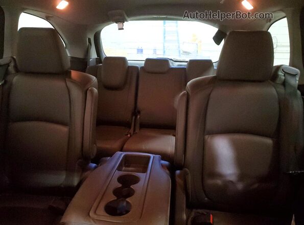 5FNRL6H76JB063321 2018 HONDA ODYSSEY Серебряный Вид задних сидений