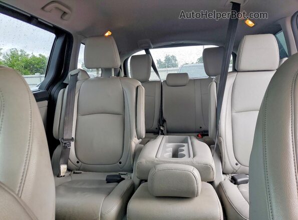 5FNRL6H76KB014864 2019 HONDA ODYSSEY Gray Rear seats view