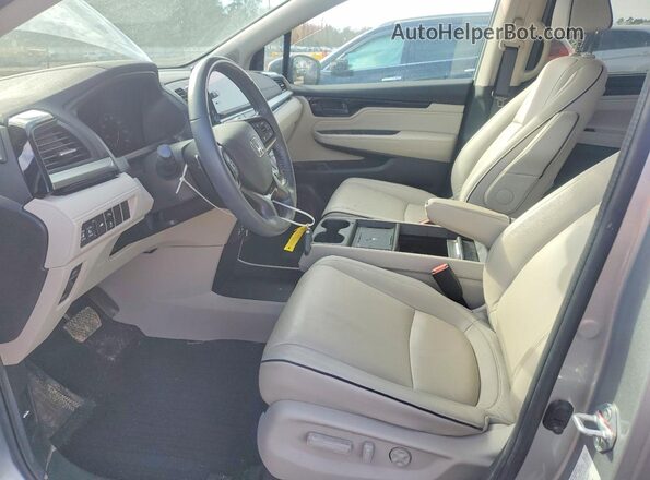 5FNRL6H85SB009289 2025 HONDA ODYSSEY Серебряный Вид салона спереди