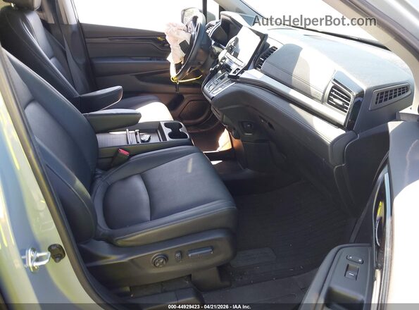 5FNRL6H89RB036411 2024 HONDA ODYSSEY Серый Вид салона спереди