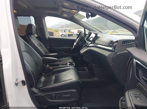5FNRL6H94NB065141 2022 HONDA ODYSSEY Белый Вид салона спереди