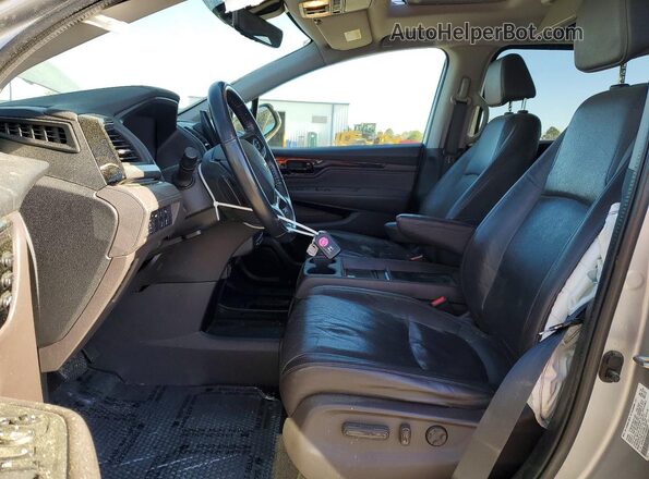 5FNRL6H97LB009336 2020 HONDA ODYSSEY Серебряный Вид салона спереди