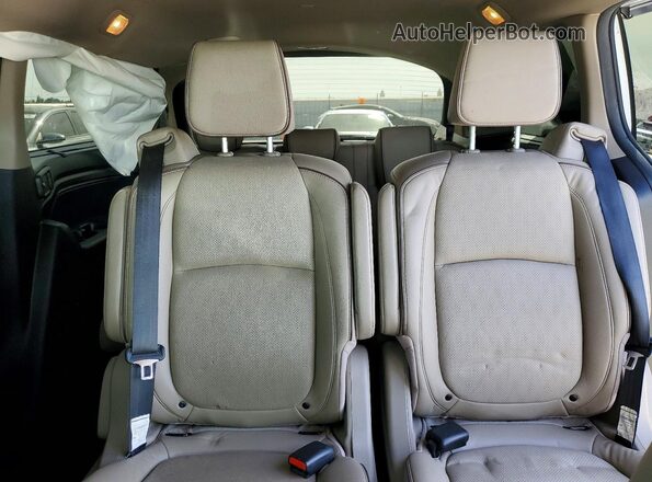 5FNRL6H99NB045192 2022 HONDA ODYSSEY Белый Вид задних сидений