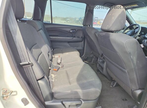 5FNYF8H25KB010906 2019 HONDA PASSPORT Белый Вид задней части салона