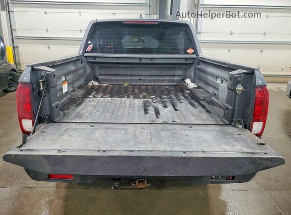 5FPYK3F63JB009179 2018 HONDA RIDGELINE Gray Widok z tyłu