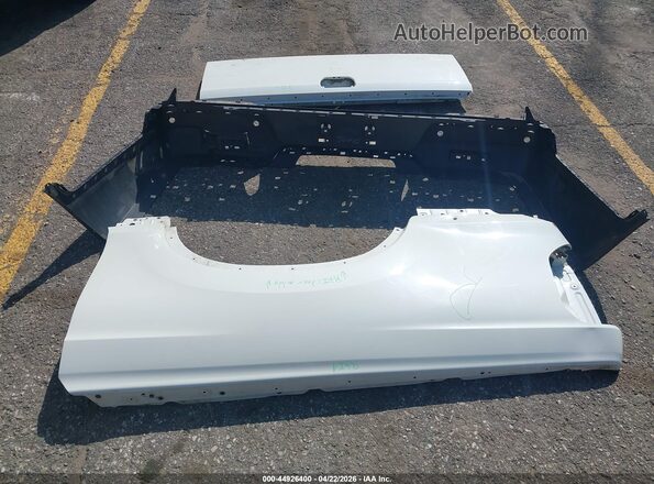 5FPYK3F73KB002209 2019 HONDA RIDGELINE White ხელსაწყოთა პანელის ხედი