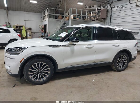 5LM5J7XC5LGL17918 2020 LINCOLN AVIATOR Белый Панорамный вид салона 360°