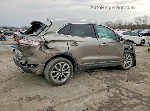 5LMCJ2C90HUL08394 2017 LINCOLN MKC Желто-коричневый Задняя правая четверть