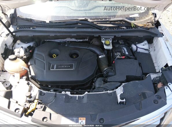 5LMCJ2C90JUL32037 2018 LINCOLN MKC Белый Вид сзади