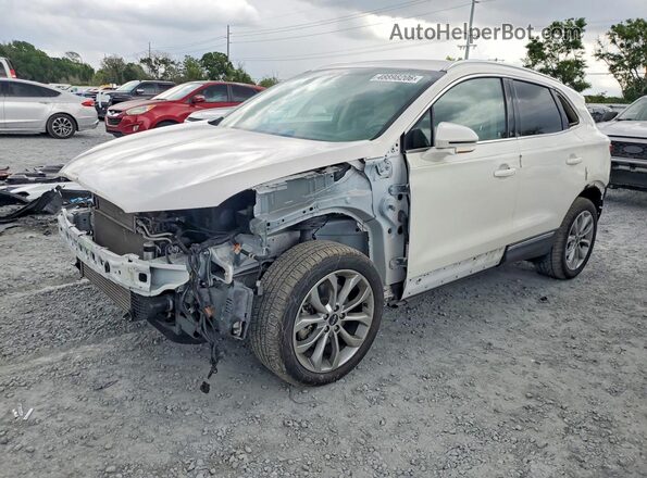 5LMCJ2C94KUL02007 2019 LINCOLN MKC Белый Передняя левая четверть