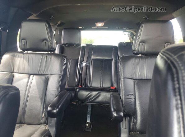 5LMJJ3HT2GEL05913 2016 LINCOLN NAVIGATOR White Vista de los asientos traseros