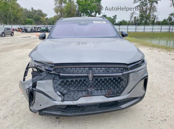5LMPJ8KAXRJ865851 2024 LINCOLN NAUTILUS Gray Widok z przodu