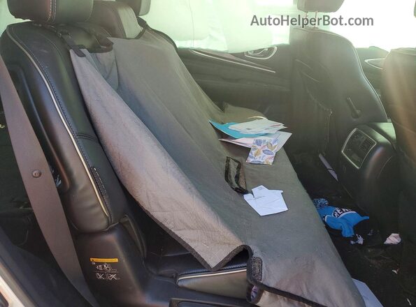 5N1DL0MN8JC503365 2018 INFINITI QX60 Silver Rear seats view