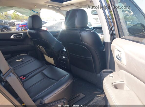 5N1DR2MM1HC689732 2017 NISSAN PATHFINDER Черный Вид наклейки с VIN-кодом