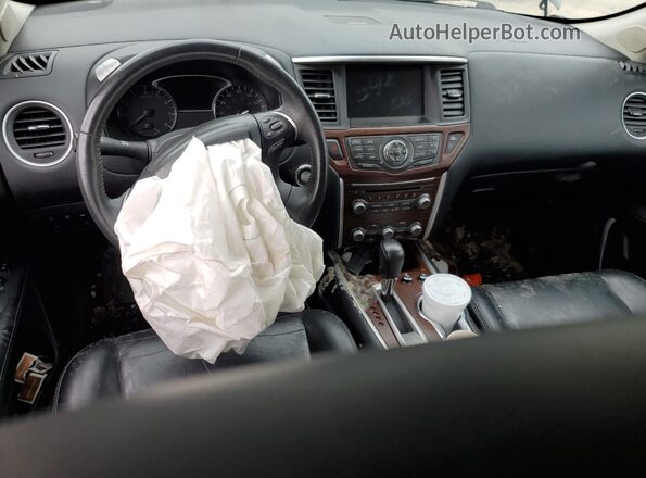 5N1DR2MMXHC628881 2017 NISSAN PATHFINDER Черный Вид панели приборов