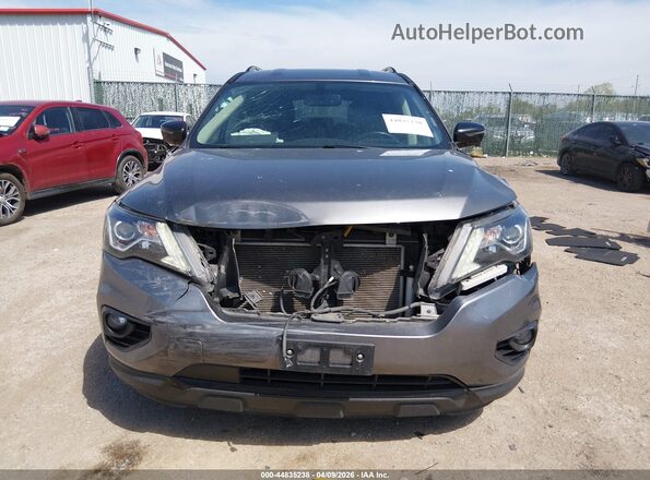 5N1DR2MN0JC654520 2018 NISSAN PATHFINDER Gray Widok wnętrza z tyłu