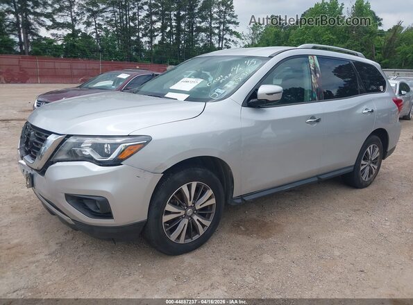 5N1DR2MN3HC650312 2017 NISSAN PATHFINDER Silver Vista tres cuartos delantera izquierda