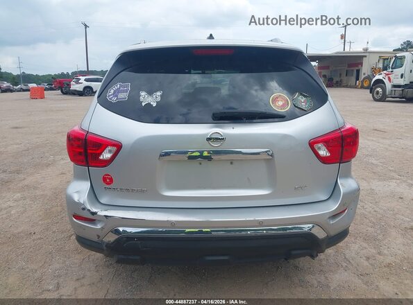 5N1DR2MN3HC650312 2017 NISSAN PATHFINDER Silver 