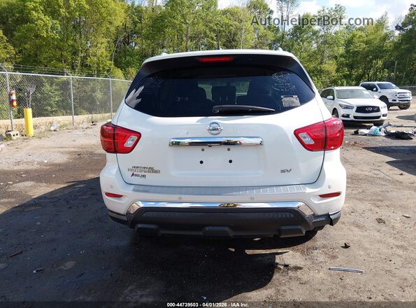5N1DR2MN8HC900840 2017 NISSAN PATHFINDER White 