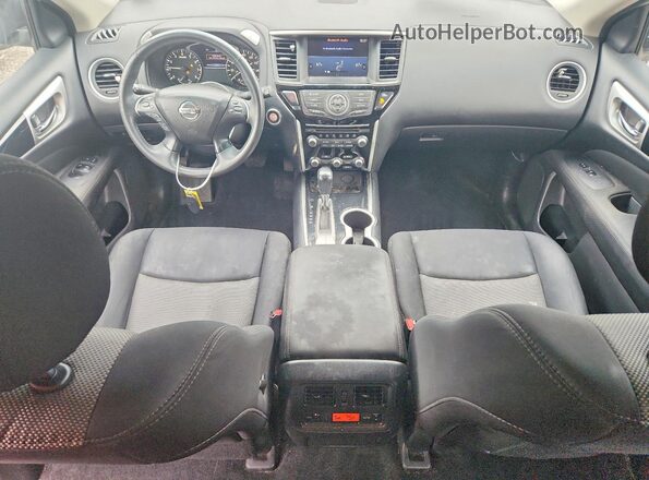 5N1DR2MN9HC673576 2017 NISSAN PATHFINDER Серебряный Вид панели приборов