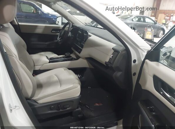 5N1DR3CC9SC264524 2025 NISSAN PATHFINDER Белый Вид салона спереди