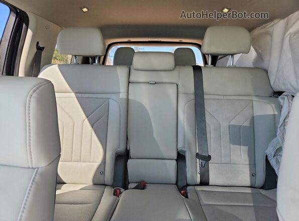 5NMP24GL2TH165701 2026 HYUNDAI SANTA White Vista de los asientos traseros
