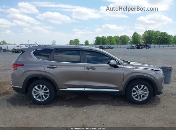 5NMS23AD2KH083584 2019 HYUNDAI SANTA FE Gray Rear interior view
