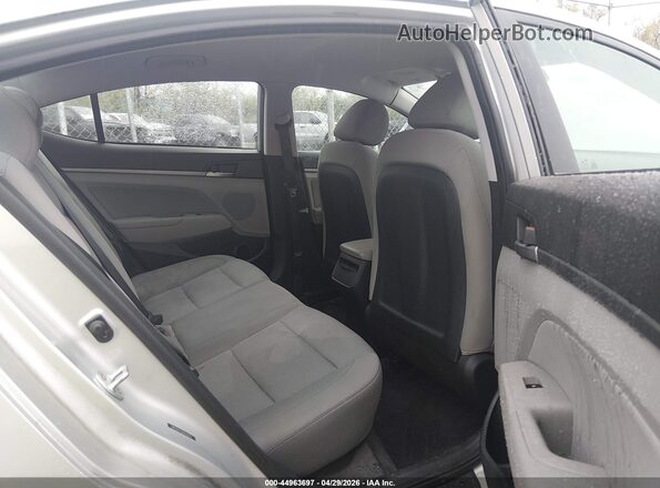 5NPD84LF0HH004923 2017 HYUNDAI ELANTRA Silver VIN կոդի պիտակի տեսք