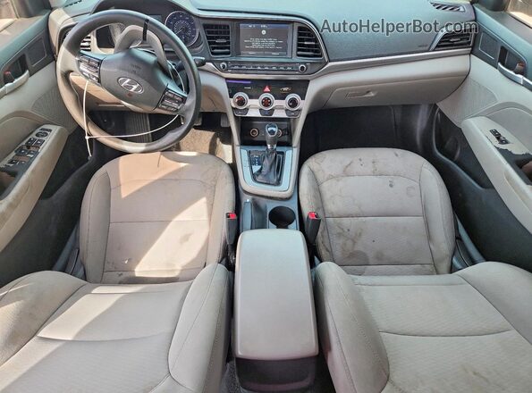 5NPD84LF0KH433082 2019 HYUNDAI ELANTRA Серебряный Вид панели приборов