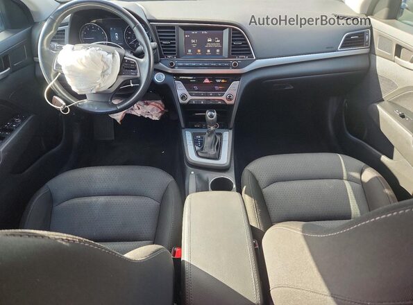 5NPD84LF1HH142177 2017 HYUNDAI ELANTRA Синий Вид панели приборов