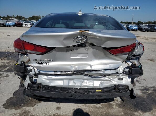 5NPD84LF1JH235206 2018 HYUNDAI ELANTRA Серебряный Вид сзади
